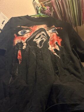 Black Graphic Horror Face Tee - Men's Crewneck Shirt